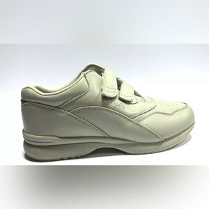 Propet Women's Tour Walker Strap Walking Shoes Size 10 EE